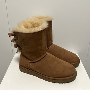 UGG Bailey Bow Boots US Women’s size 10